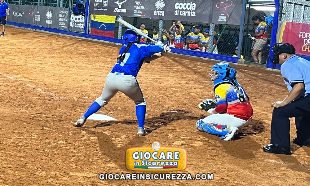 Protezioni gomma per cordoli e muretti nei campi da softball e baseball