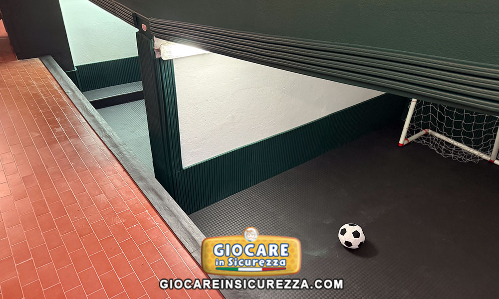 Protezioni gomma morbida antitrauma per area giochi privata